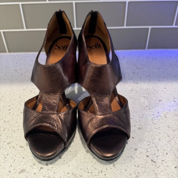 Sofft "Pavia" Metallic Copper Heels in Size 9M - Picture 3 of 10